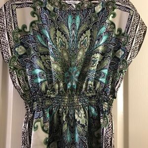 Women’s satiny blouse